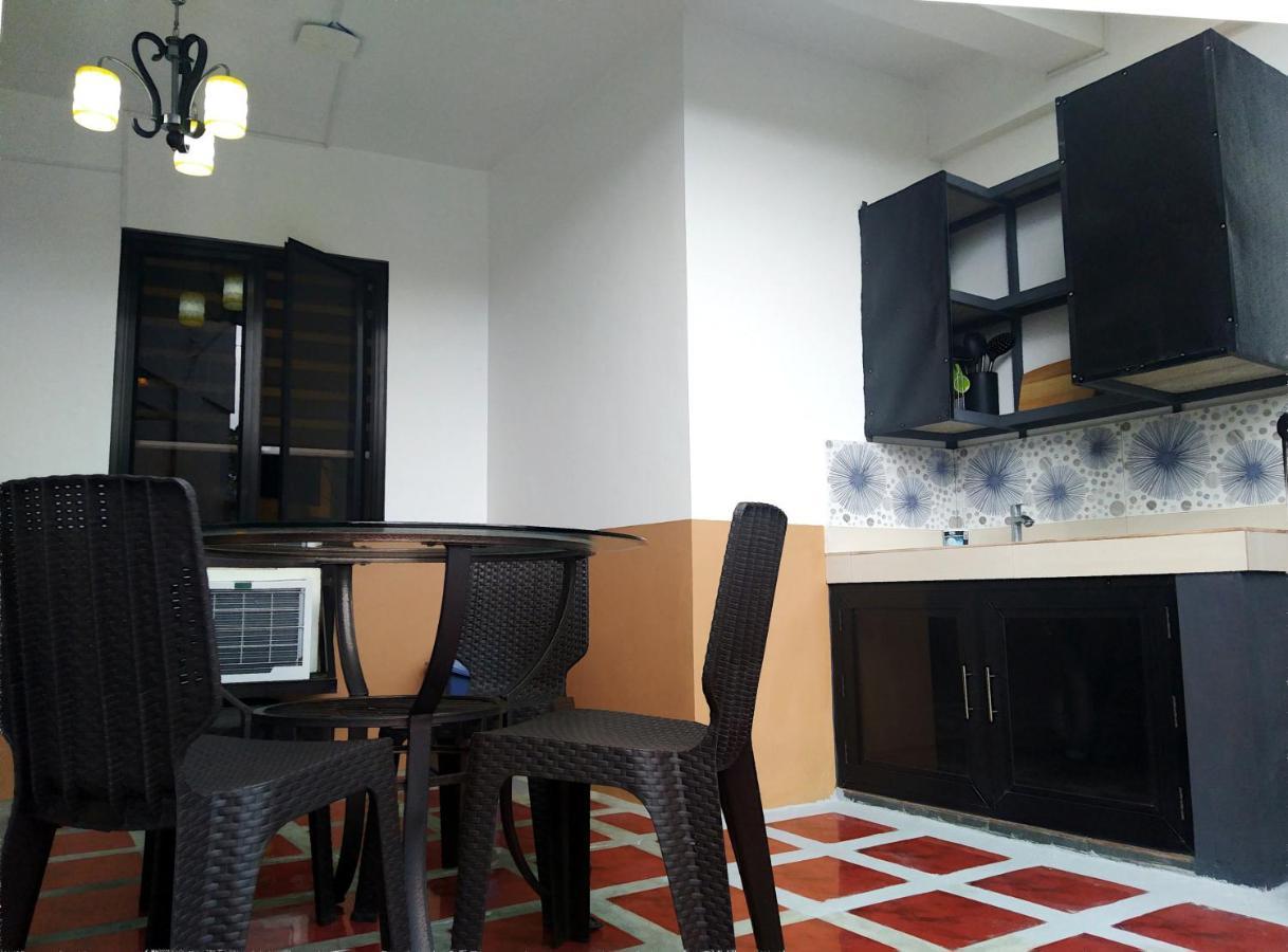 Jil'S Apartelle Tagaytay City Ngoại thất bức ảnh